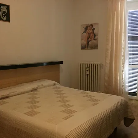 Hotel Plinio Lenno