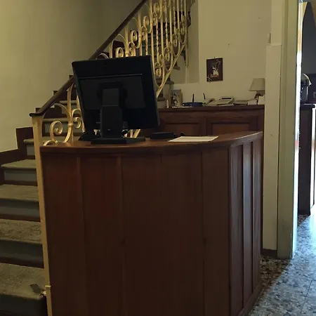 Hotel Plinio
