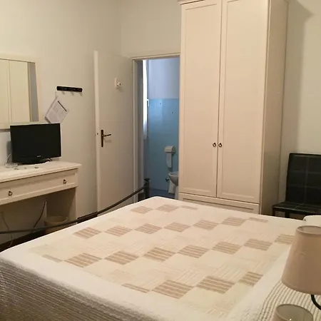 Ξενοδοχείο Plinio 2*